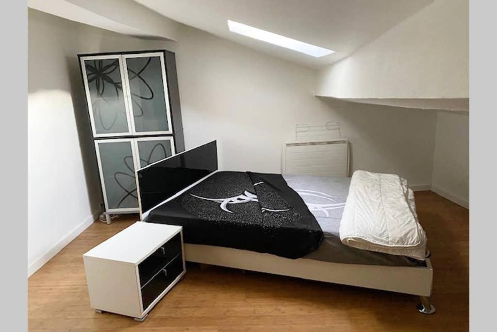 Calme Dans Maison De Village 60M2 Super Confort 디뉴레뱅 외부 사진